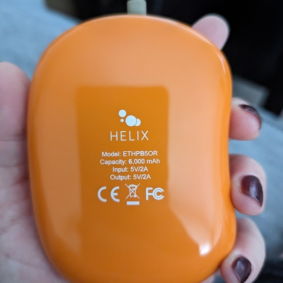 4/$40 Deal! Or Bundle Freebie Portable phone charger - Picture 2 of 3